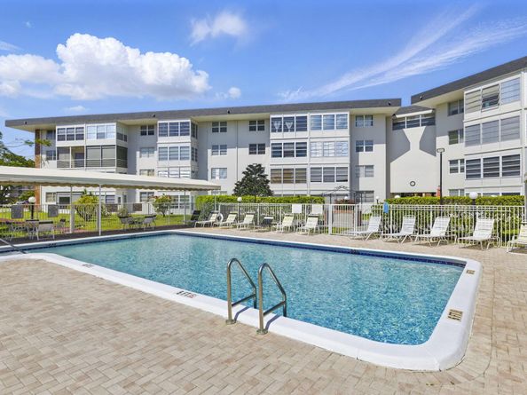 2951 NW 46th Avenue 407, Lauderdale Lakes FL 33313