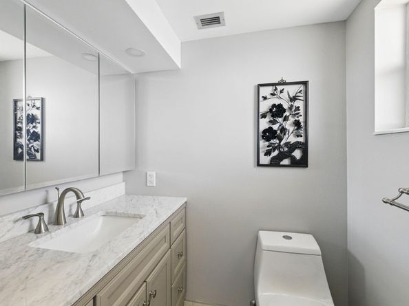 2951 NW 46th Avenue 407, Lauderdale Lakes FL 33313