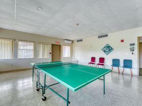 2951 NW 46th Avenue 407, Lauderdale Lakes FL 33313