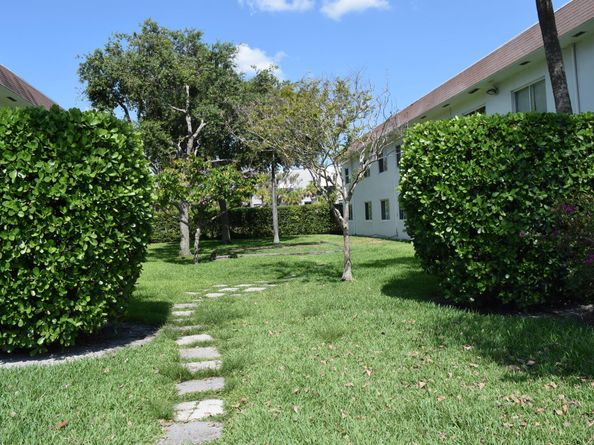 151 SE 6th Avenue 14, Pompano Beach FL 33060