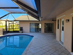 7219 NW 43rd St, Coral Springs FL 33065