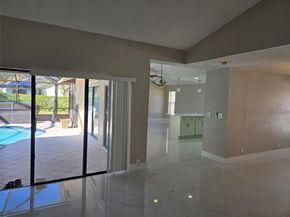 7219 NW 43rd St, Coral Springs FL 33065