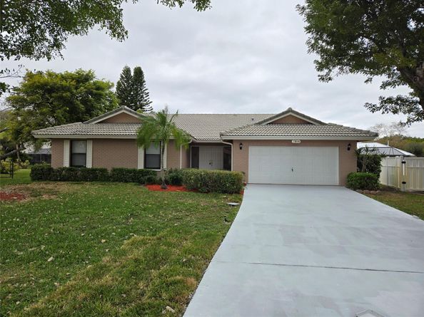 7219 NW 43rd St, Coral Springs FL 33065