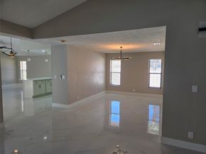 7219 NW 43rd St, Coral Springs FL 33065