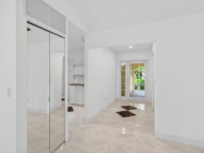 6105 Via Laguna Lane, Boca Raton FL 33433