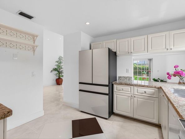 6105 Via Laguna Lane, Boca Raton FL 33433