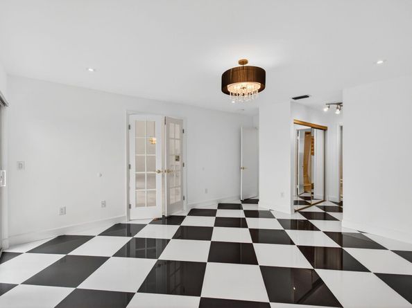 6105 Via Laguna Lane, Boca Raton FL 33433