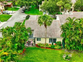 6105 Via Laguna Lane, Boca Raton FL 33433