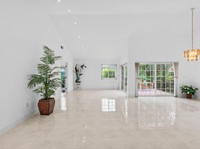 6105 Via Laguna Lane, Boca Raton FL 33433