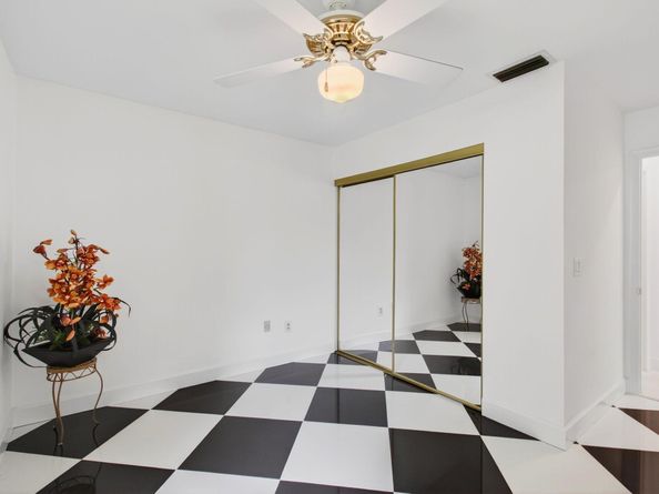 6105 Via Laguna Lane, Boca Raton FL 33433