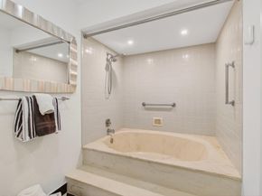 6105 Via Laguna Lane, Boca Raton FL 33433