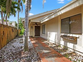 7576 E Sierra Terrace E, Boca Raton FL 33433