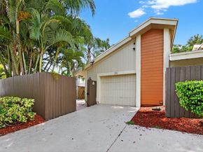 7576 E Sierra Terrace E, Boca Raton FL 33433