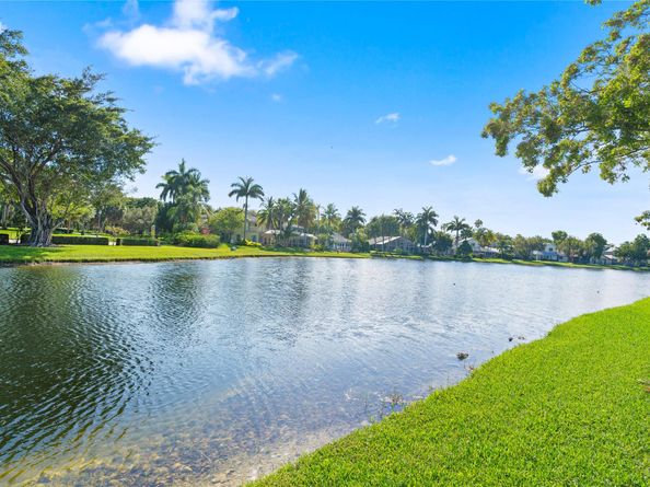 2177 Montpeliar, Weston FL 33326