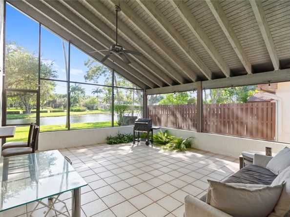 2177 Montpeliar, Weston FL 33326