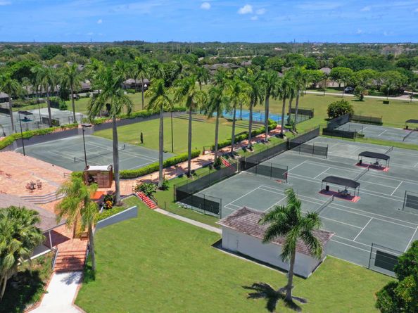 2502 Muir Circle, Wellington FL 33414