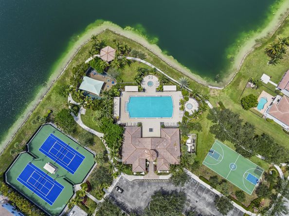 17464 SW 47 Court, Miramar FL 33029