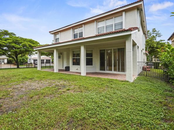 17464 SW 47 Court, Miramar FL 33029