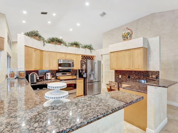 12055 Classic Dr, Coral Springs FL 33071