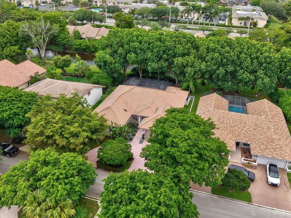 12055 Classic Dr, Coral Springs FL 33071