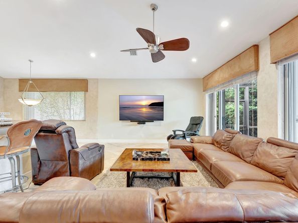 12055 Classic Dr, Coral Springs FL 33071