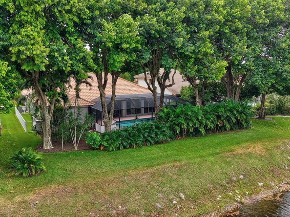 12055 Classic Dr, Coral Springs FL 33071
