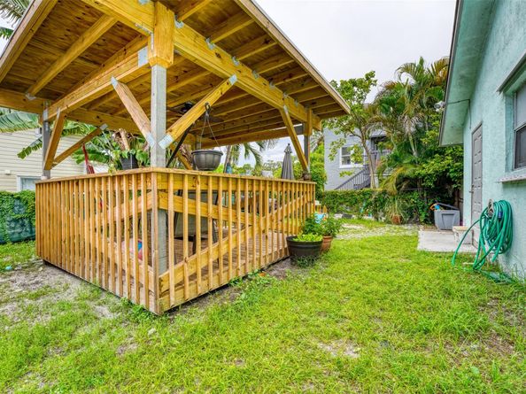 1208 SW 2nd Ct, Fort Lauderdale FL 33312