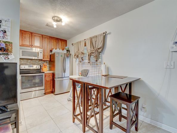 1208 SW 2nd Ct, Fort Lauderdale FL 33312