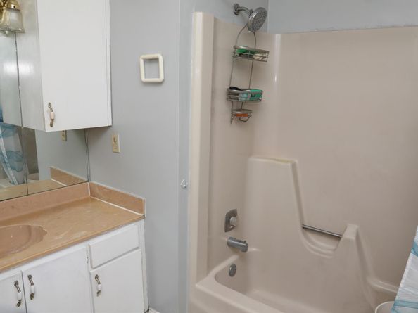 1301 SW 75th Avenue, North Lauderdale FL 33068