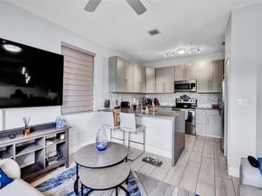 150 Jacaranda Country Club Dr 200, Plantation FL 33324