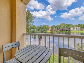 150 Jacaranda Country Club Dr 200, Plantation FL 33324