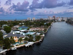 2307 N Riverside Dr, Pompano Beach FL 33062