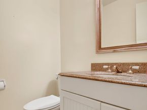 7293 W Oakridge Circle, Lantana FL 33462