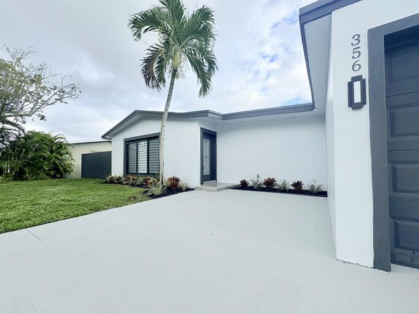 356 Lanier Drive, Palm Springs FL 33461