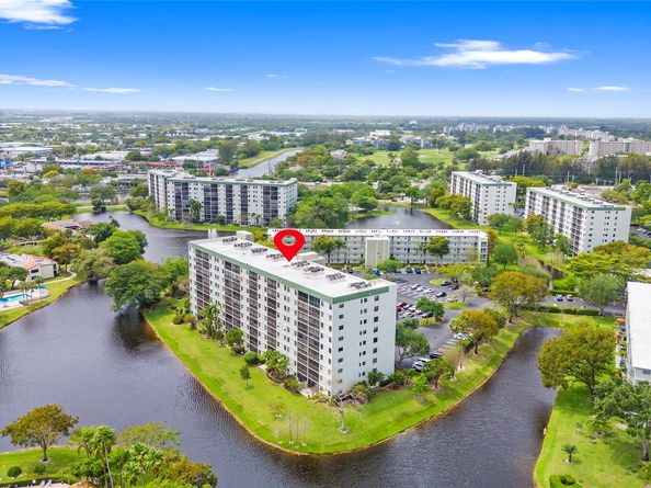 2232 N Cypress Bend Drive 107, Pompano Beach FL 33069