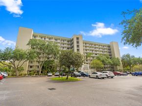 2232 N Cypress Bend Drive 107, Pompano Beach FL 33069