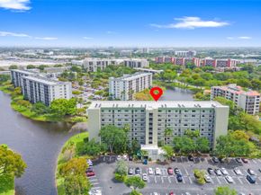 2232 N Cypress Bend Drive 107, Pompano Beach FL 33069