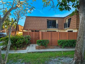 9101 SW 19th Pl B, Davie FL 33324