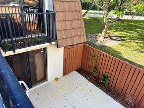 9101 SW 19th Pl B, Davie FL 33324