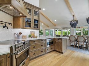 221 E River Park Drive, Jupiter FL 33477