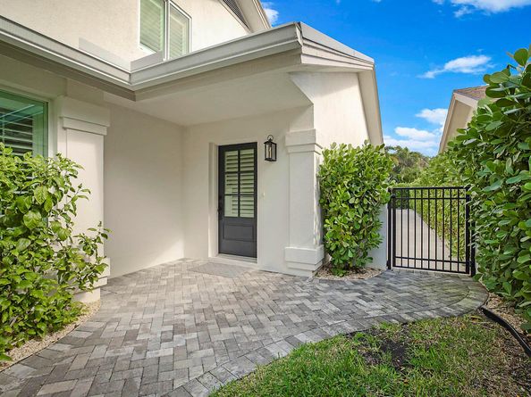 221 E River Park Drive, Jupiter FL 33477