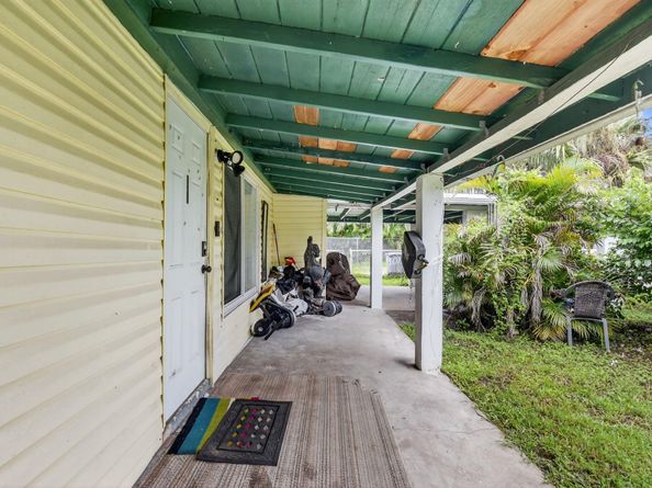 1079 Highview Road, Lake Worth FL 33462