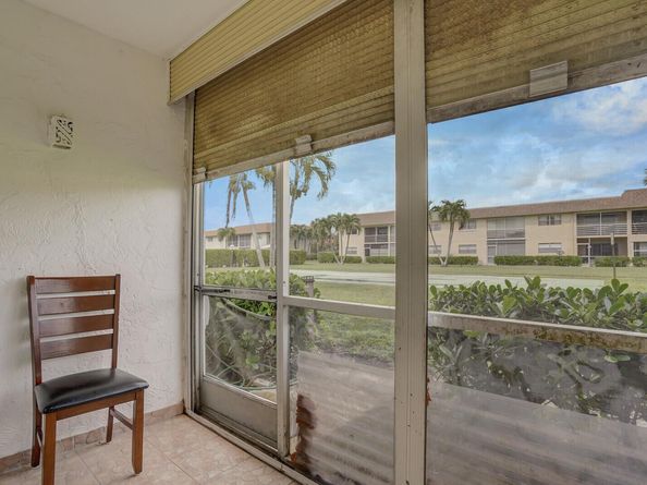 9851 Sandalfoot Boulevard 207, Boca Raton FL 33428