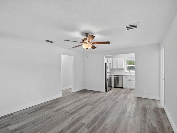 1373 W 30th Street, Riviera Beach FL 33404
