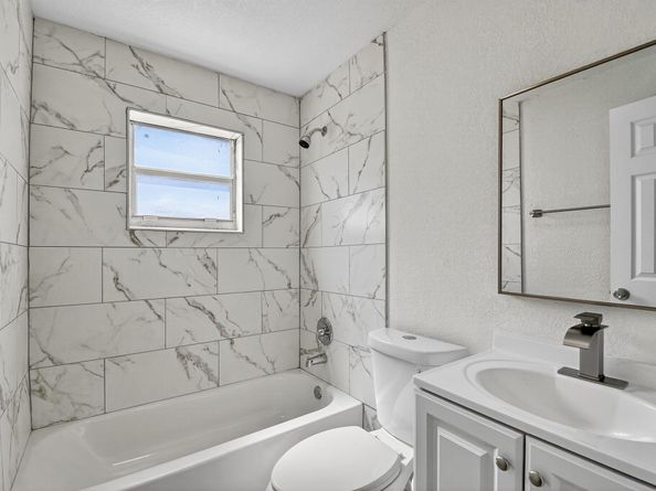 1373 W 30th Street, Riviera Beach FL 33404