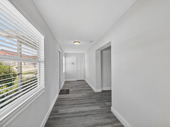 1373 W 30th Street, Riviera Beach FL 33404
