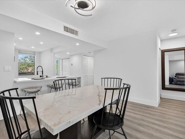 2908 S Carambola Circle 301, Coconut Creek FL 33066