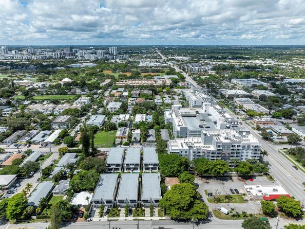 921 NE 17th Ter A, Fort Lauderdale FL 33304