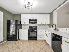 5047 Heatherhill Lane 4, Boca Raton FL 33486