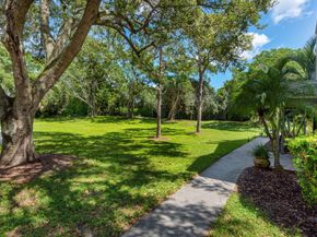 5047 Heatherhill Lane 4, Boca Raton FL 33486